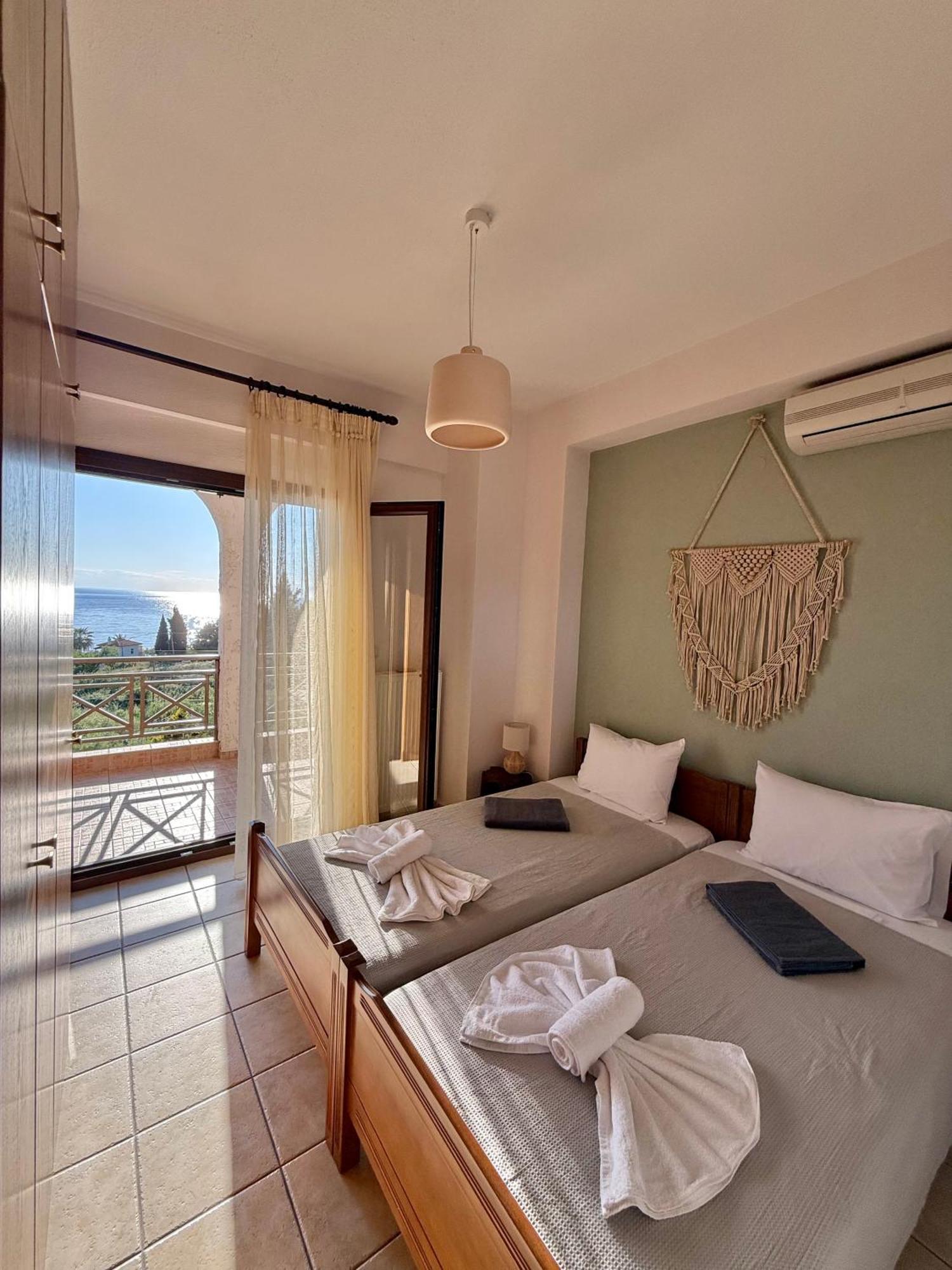 Ambelos Village Seaview And Pool Villa