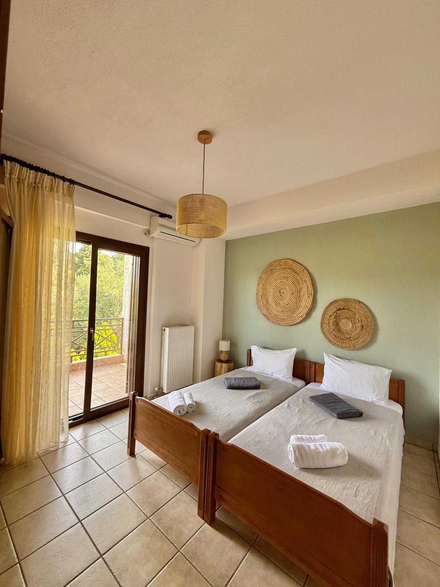 Ambelos Village Seaview And Pool Villa